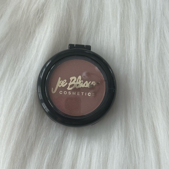 Mesa - Joe Blasco Matte Eyeshadow - NWOB - Picture 1 of 3